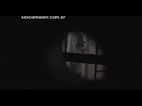 ❤️ Blondina este filmată în secret de un voyeur din cartier ascuns în spatele unor cărămizi goale ❤️   at ro.punkbass.ru ❌❤