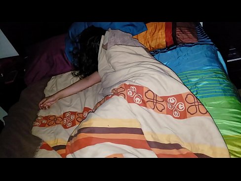 ❤️ Fiul vitreg care își ceartă tânăra mamă vitregă în timp ce ea doarme. ❤️   at ro.punkbass.ru ❌❤